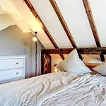 Nyaraló Vorauf-4 By Interhome
